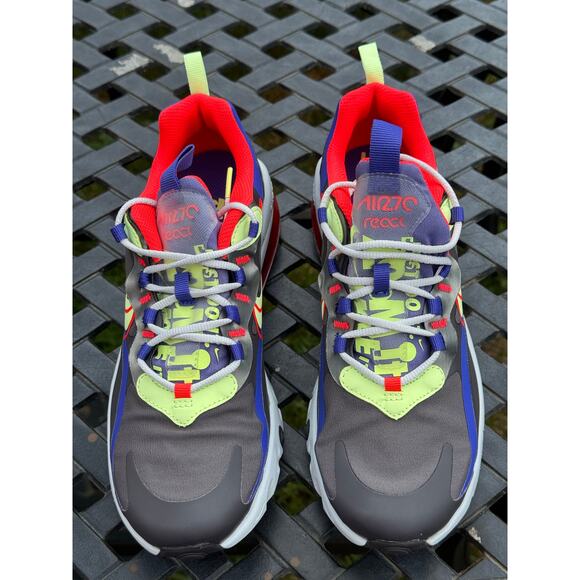 Nike Air Max 270 React GS Youth Thunder Grey/Barely Volt Size 7Y CT1630 001 - Picture 2 of 6